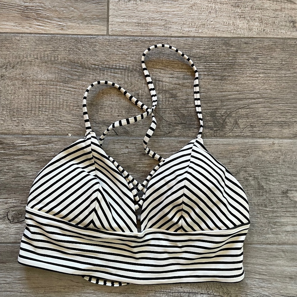 ❤️ HOLLISTER STRIPED BIKINI TOP SIZE SMALL